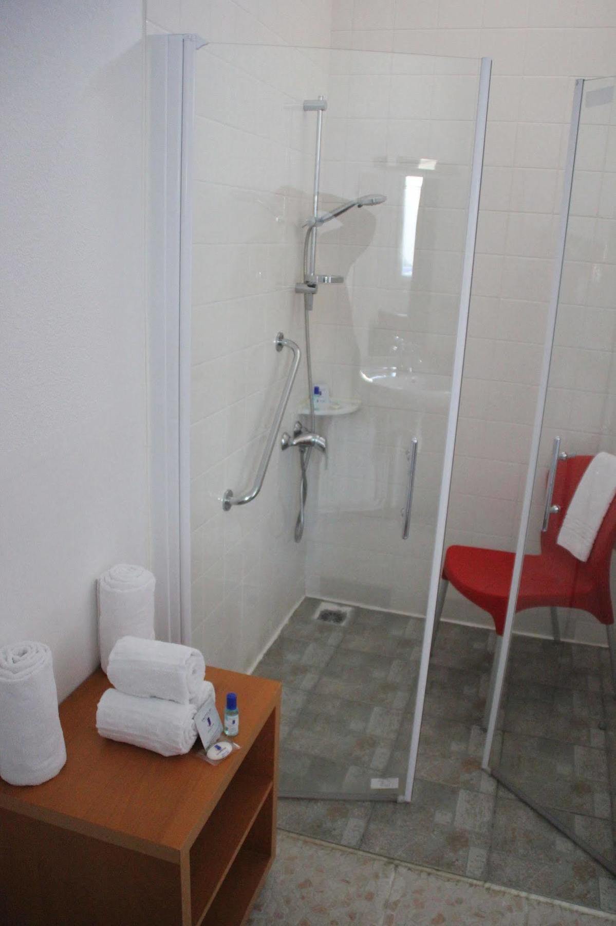 Hotel Les Gens De By Popinns 2*